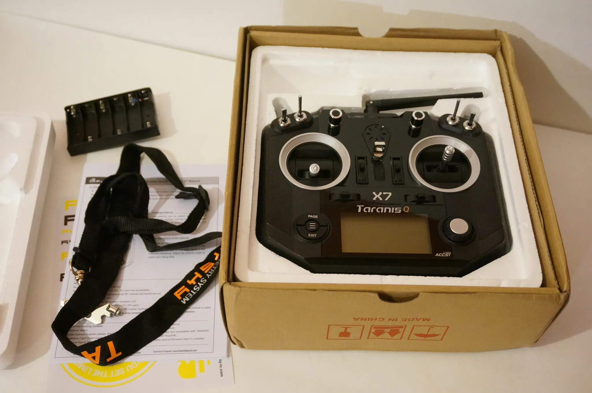 Taranis Q X7 Review, Teardown and Setup